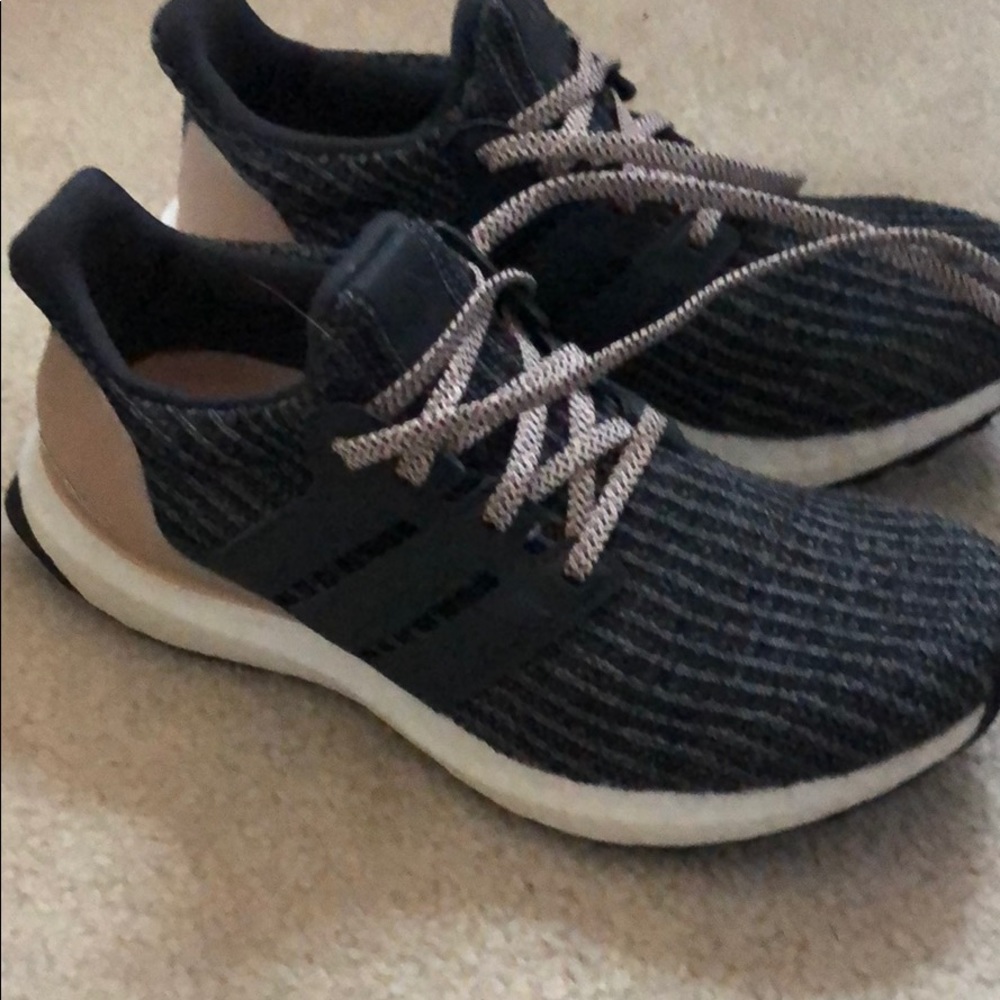 Adidas Boost Sneaker